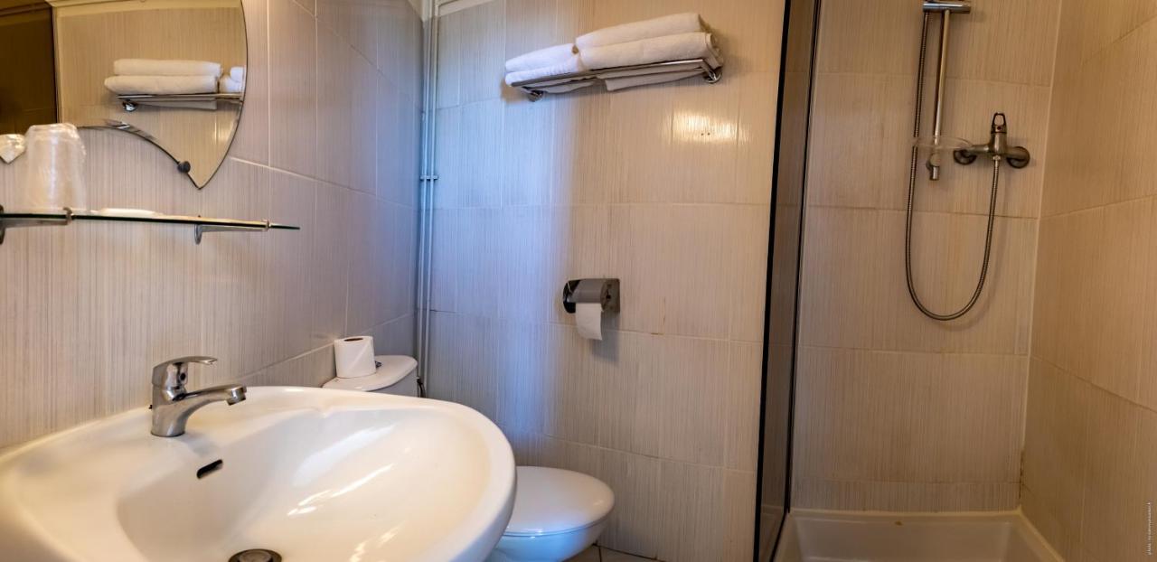 Hotel De La Gare Châteauroux エクステリア 写真