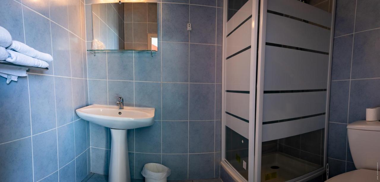Hotel De La Gare Châteauroux エクステリア 写真