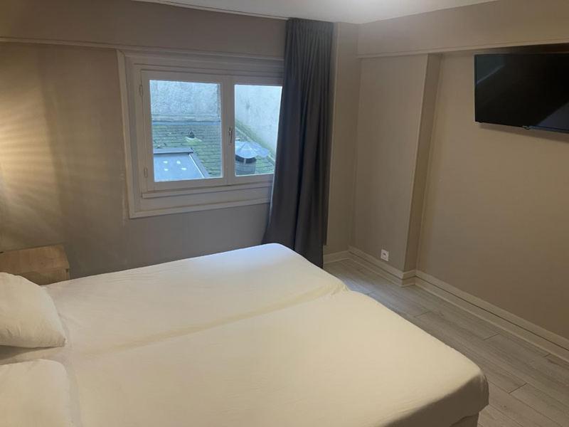Hotel De La Gare Châteauroux エクステリア 写真
